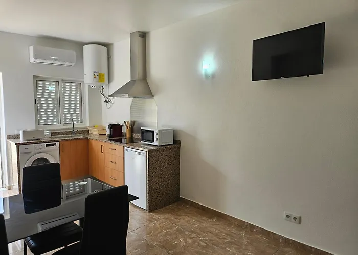 Petalas By Atlantichotels Апартаменты Портиман